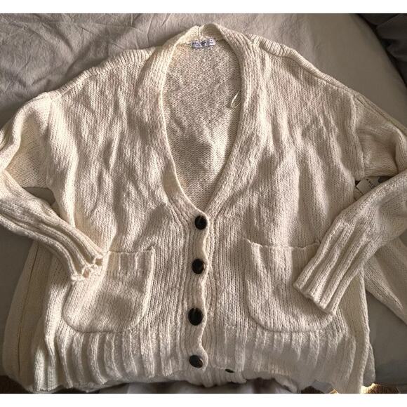 New Arizona Gap AE Fluffy Soft-Knit Button Up Cardigan Sweater Off White Size XS - Picture 2 of 7